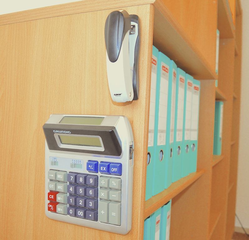 Neodym-Magnetplättchen - Selbstklebend - 1,5mm stark - 5er Paare