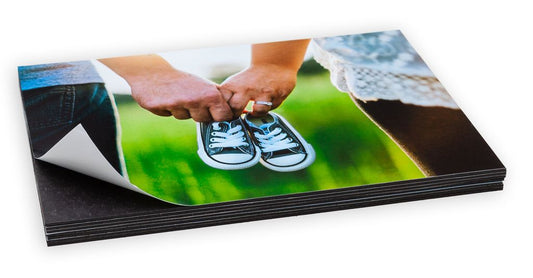 Klebe-Magnetfolie für Magnet-Fotos - Zwischengröße (11 x 17 cm)