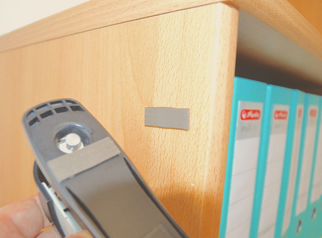 Neodym-Magnetplättchen - Selbstklebend - 1,5mm stark - 5er Paare