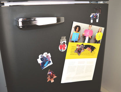 Weihnachts-Set: 12 Do-it-yourself Magnete in weihnachtlichen Formen